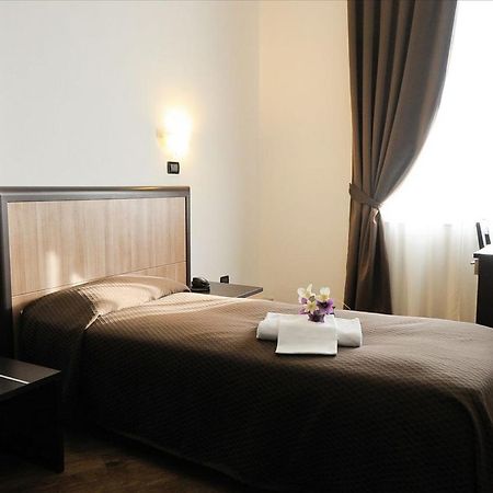 Hotel Chopin Genoa Ngoại thất bức ảnh