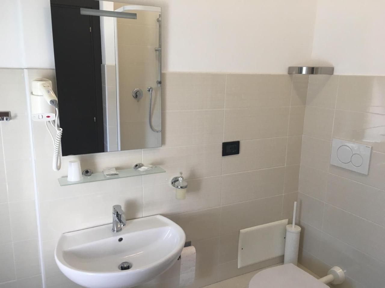 Hotel Chopin Genoa Ngoại thất bức ảnh